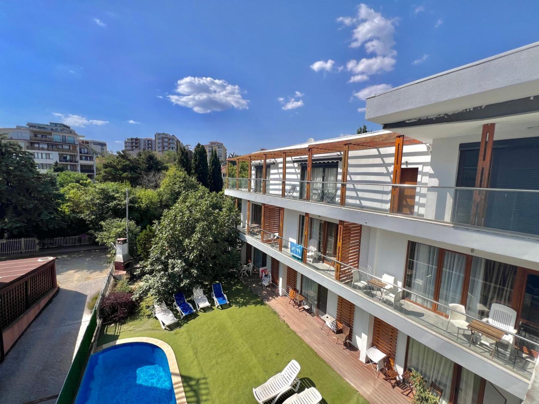 Kiara Apartments Saints Constantine and Helena Exterior photo