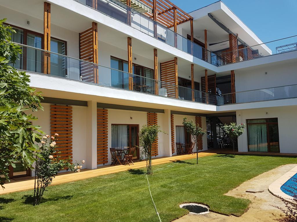 Kiara Apartments Saints Constantine and Helena Exterior photo